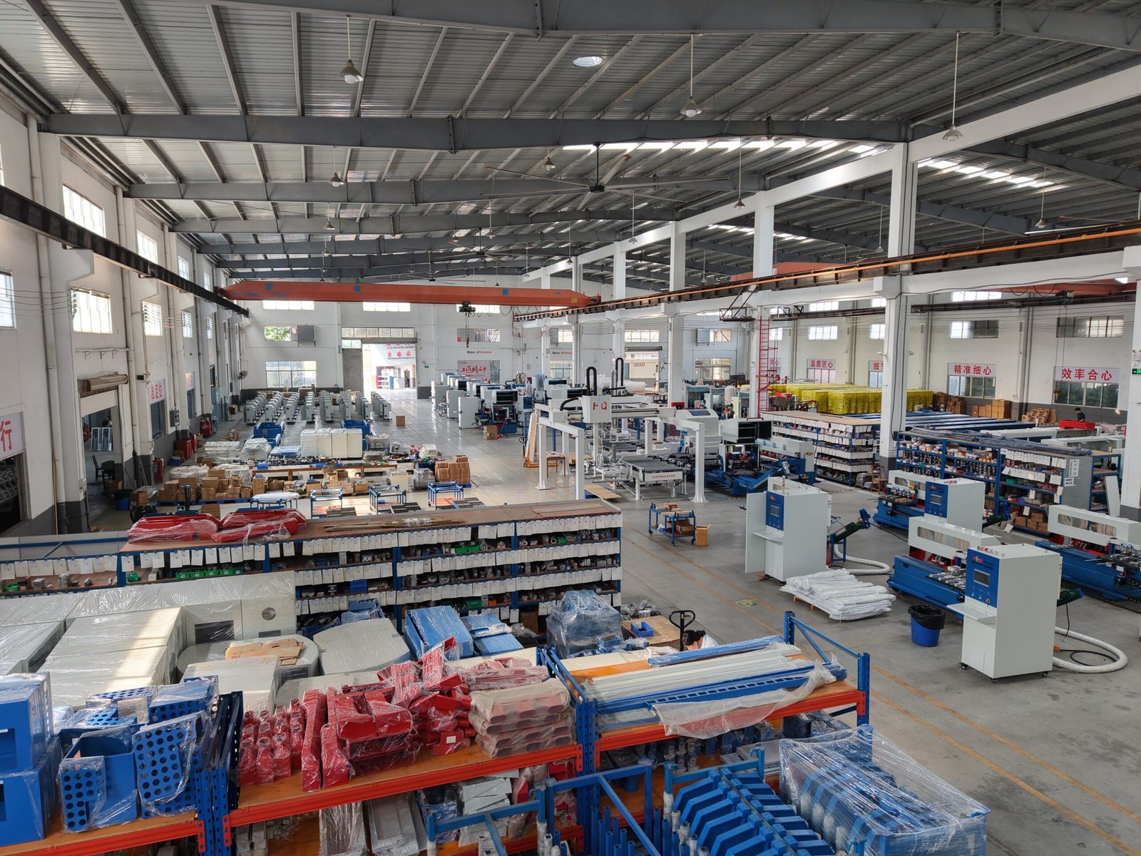 DAHAKA woodworking machinery workshop